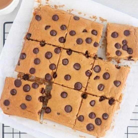 Dark Chocolate Chickpea Blondies - Recipe photo by whollytasteful
