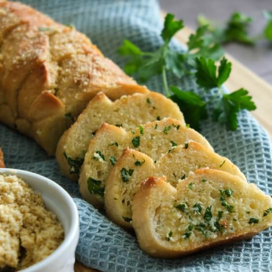 Vegan Garlic Bread - Recipe photo by stephsunshine