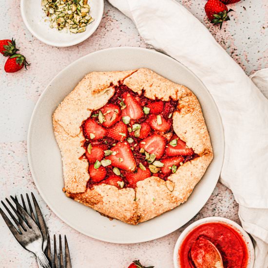 Strawberry galette - Recipe photo by Sweetly Cakes