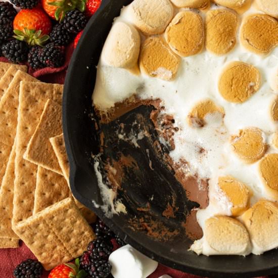 S’mores Dip - Recipe photo by amandascookin