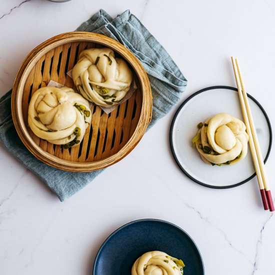 Steamed Scallion Flower Buns - Recipe photo by heinstirred