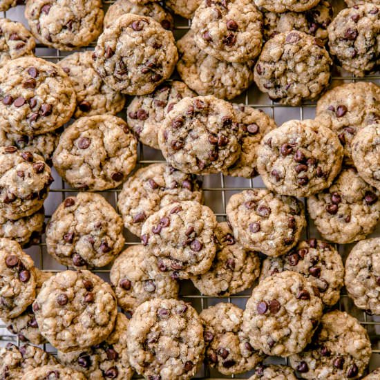 Oatmeal Chocolate Chip Cookies - Recipe photo by InquiringChef