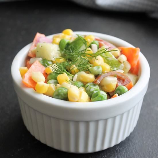 Crisp Summer Salad - Recipe photo by MyRecipeReviews
