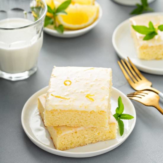 Lemon Brownies - Recipe photo by Lemon blossoms