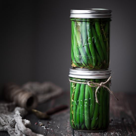 Easy Quick Pickled Green Beans - Recipe photo by The Simple Green