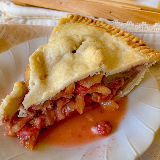Green Tomato & Raspberry Pie - Recipe photo by NotEntirelyAverage