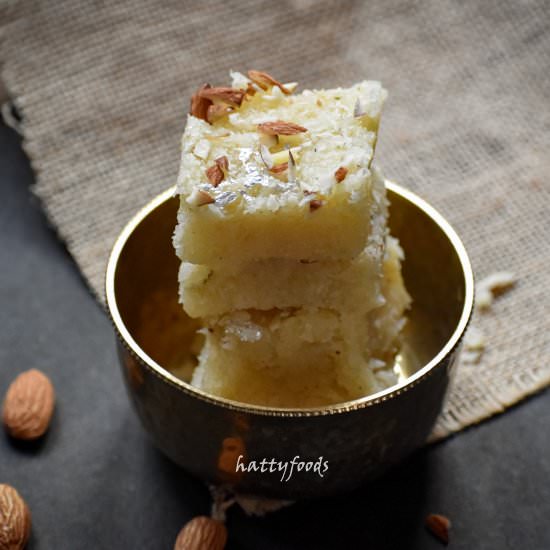 COCONUT BARFI RECIPE / KHOYA COCONU - Recipe photo by hattyfoods