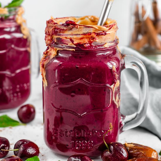 Your Chocolate Smoothie To Beet! - Recipe photo by tastythriftytimely
