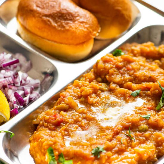 Pav Bhaji - Recipe photo by shintasimon