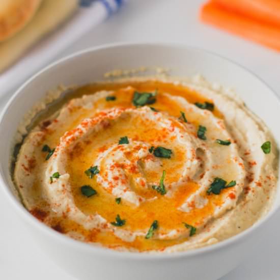 Creamy Homemade Hummus - Recipe photo by theSimplerKitchen