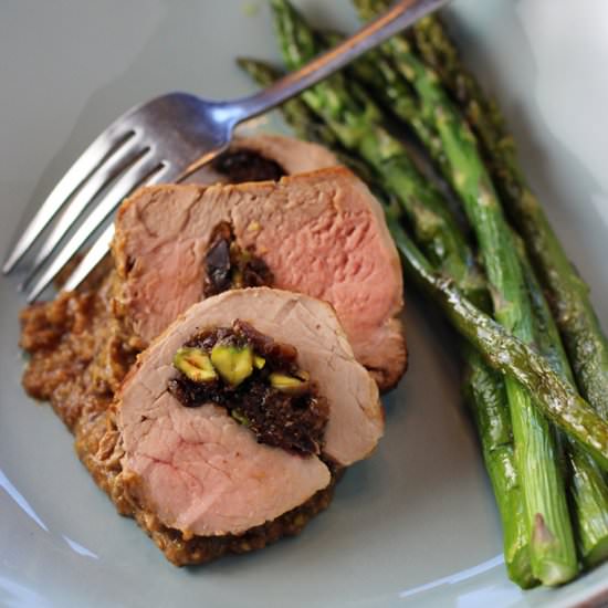 Pork tenderloin in plum sauce - Recipe photo by Food Gal