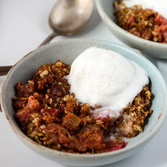 Gluten Free Rhubarb Crisp - Recipe photo by the food blog
