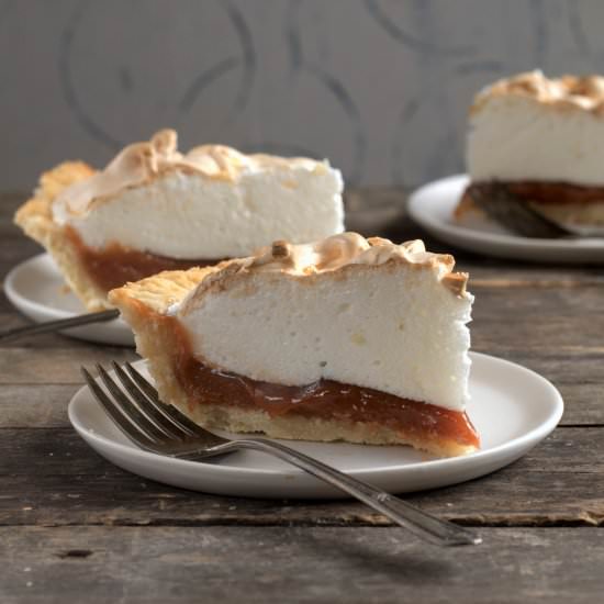 guava meringue pie - Recipe photo by davebakes