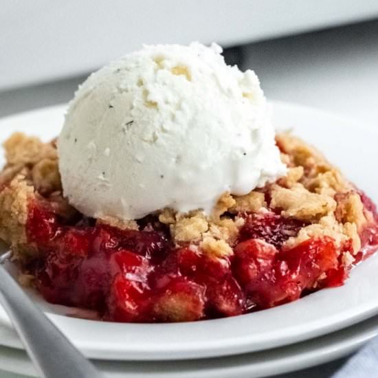 Strawberry Crumble - Recipe photo by ToSimplyInspire