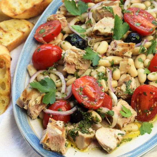 Grilled Tuna and White Bean Salad - Recipe photo by Mangia Bedda