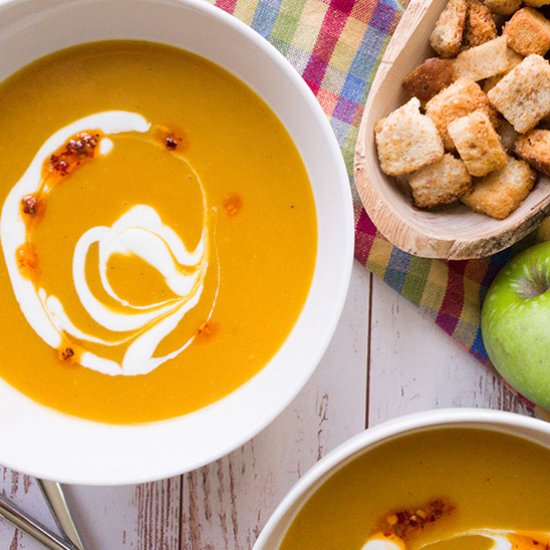 Curried Butternut Squash Soup - Recipe photo by sipandsanity