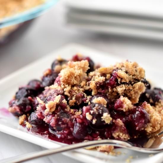 Easy Gluten Free Blueberry Crisp - Recipe photo by Flavor Walk