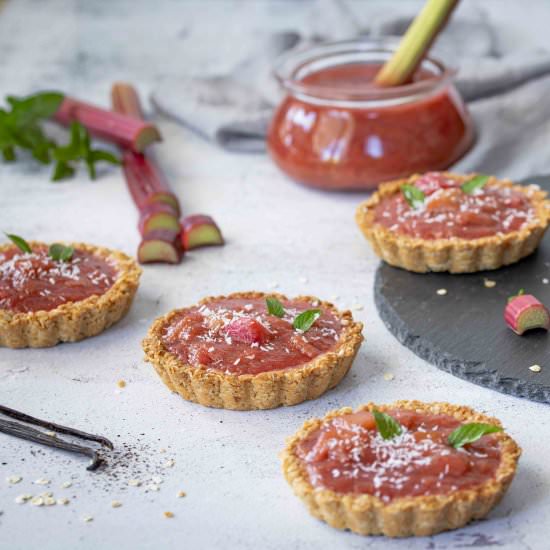 Rhubarb tarts with vanilla & honey - Recipe photo by Secretos Del Sur