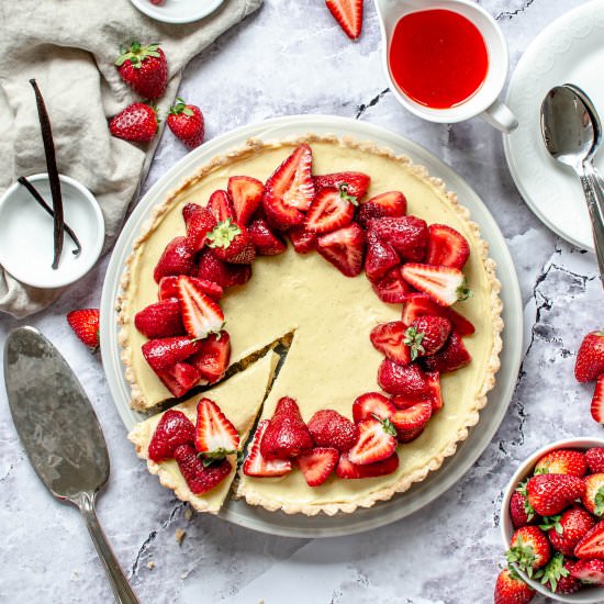 Strawberry Custard Tart - Recipe photo by Chopnotch
