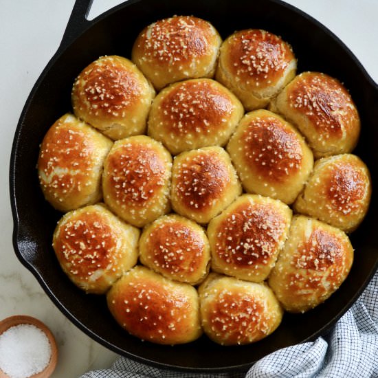 Easy Pull-Apart Pretzel Rolls - Recipe photo by justataste