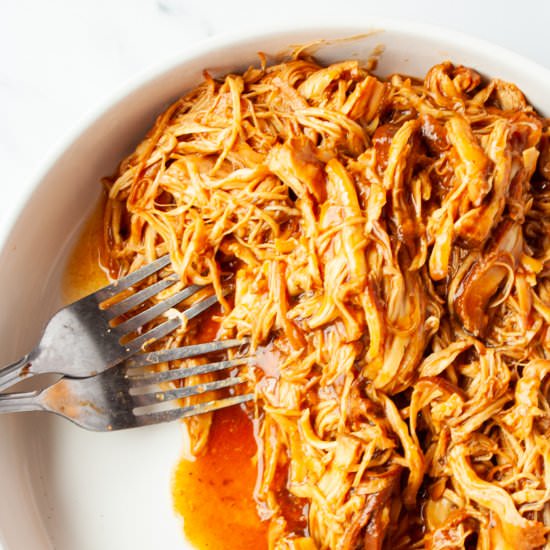 Slow Cooker BBQ Ranch Chicken - Recipe photo by the darling apron
