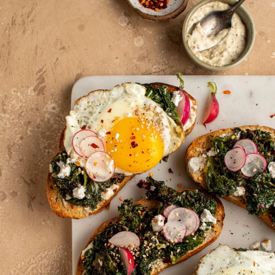 Fried egg tartine with braised kale - Recipe photo by cherryonmysundae