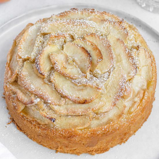 Vegan Apple Cake - Recipe photo by theplantbasedschool