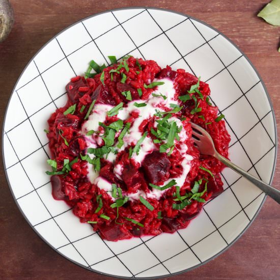 Vegan Beetroot Risotto - Recipe photo by The Pesky Vegan