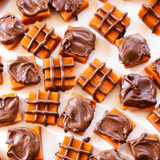 Homemade Butterfinger Bites - Recipe photo by pipandebby