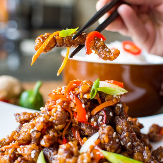 Crispy Chilli Beef - Recipe photo by somebodyfeedseb