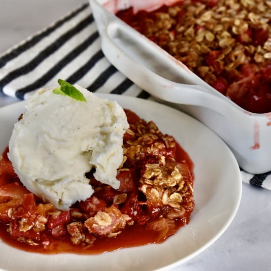 Strawberry Rhubarb Crisp - Recipe photo by thisdelicioushouse