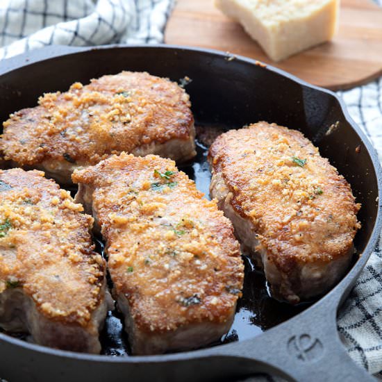 Parmesan Crusted Pork Chops - Recipe photo by fooddreamer