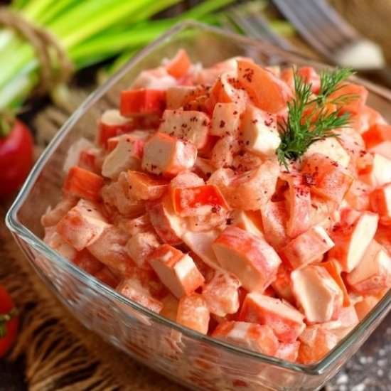 Crab Salad with Tomatoes - Recipe photo by FreeFoodTips