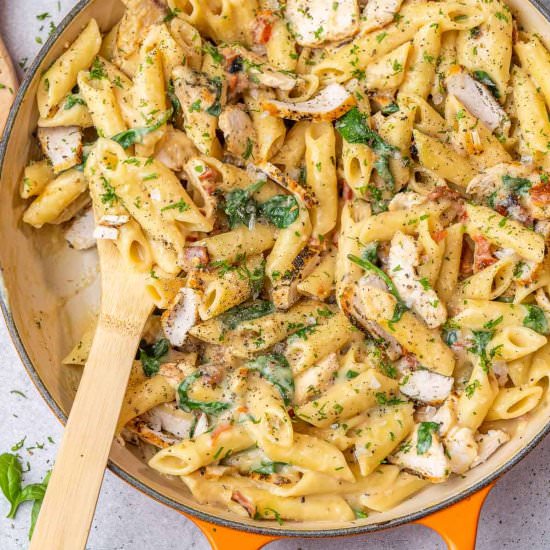 CHICKEN SPINACH PASTA - Recipe photo by healthyfitnessmeals