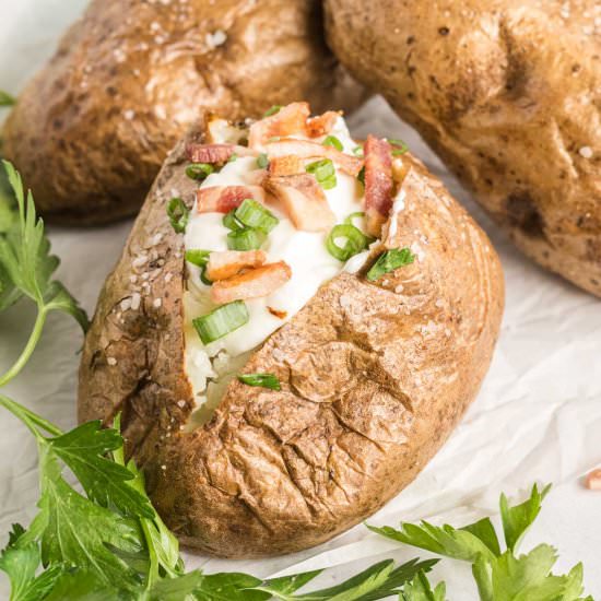 Air Fryer Baked Potatoes - Recipe photo by Thebustedoven