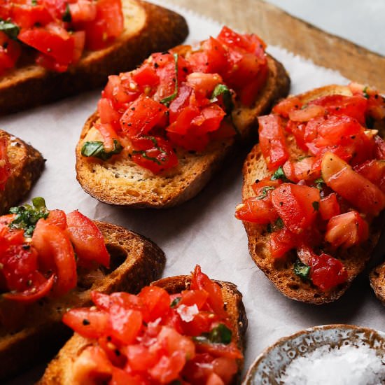 Tomato Bruschetta - Recipe photo by lindseyeatsla