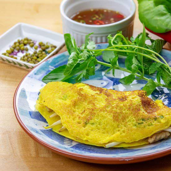 Banh Xeo – Crispy Vietnamese Crepe - Recipe photo by clove and cumin