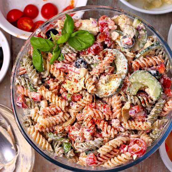 creamy vegan Italian pasta salad - Recipe photo by veganwithgusto