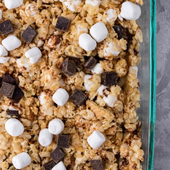 S'mores Rice Krispie Treats - Recipe photo by gingersnapsbakingaffairs