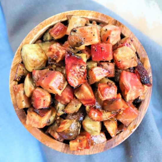 Easy Herb Roasted Beets - Recipe photo by veryveganval