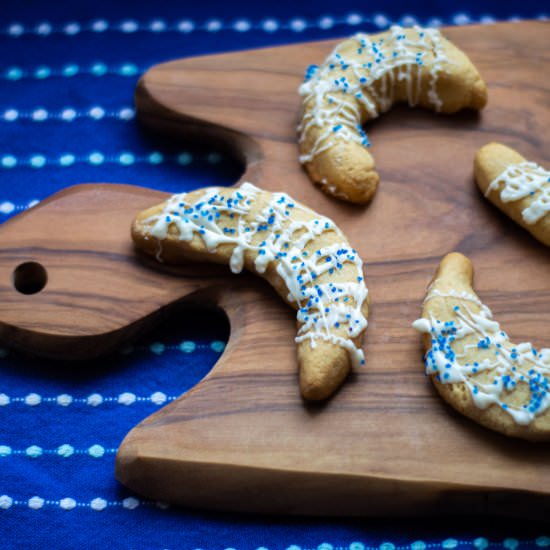 Gluten-Free Greek Butter Cookies - Recipe photo by thelibrarykitchen