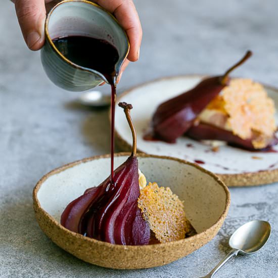 spice poached pears with mascarpone - Recipe photo by between2kitchens