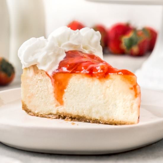 Light Strawberry Cheesecake - Recipe photo by noshingwiththenolands