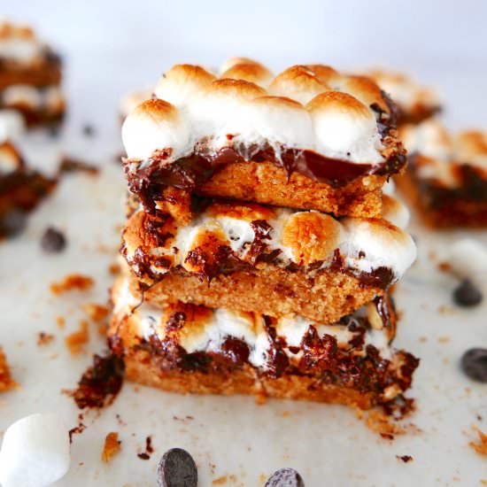 Healthy S'mores Bars - Recipe photo by gastronotherapy