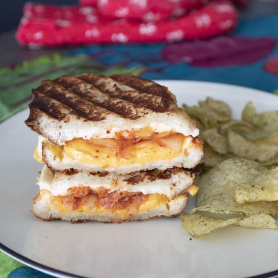Kimchi grilled cheese sandwich - Recipe photo by foodmakesmehappy