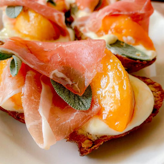 Peach Prosciutto & Ricotta Crostini - Recipe photo by NotEntirelyAverage