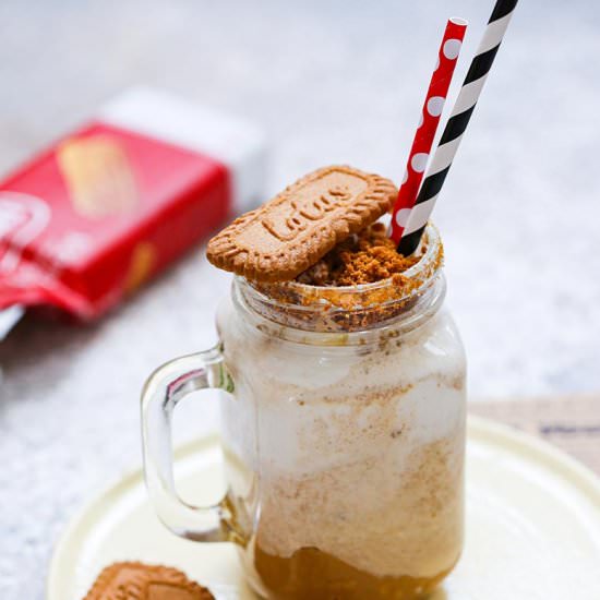 Lotus Biscoff Milkshake Recipe - Recipe photo by yummynotes