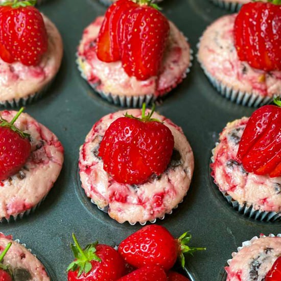 Strawberry Cheesecake Muffins - Recipe photo by Cooking Gorgeous