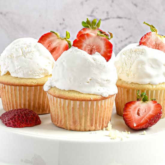 Strawberry Filled Cupcakes - Recipe photo by Chopnotch