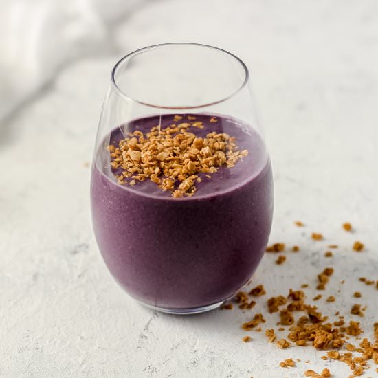 Blueberry Crisp Smoothie - Recipe photo by Butternut Lane